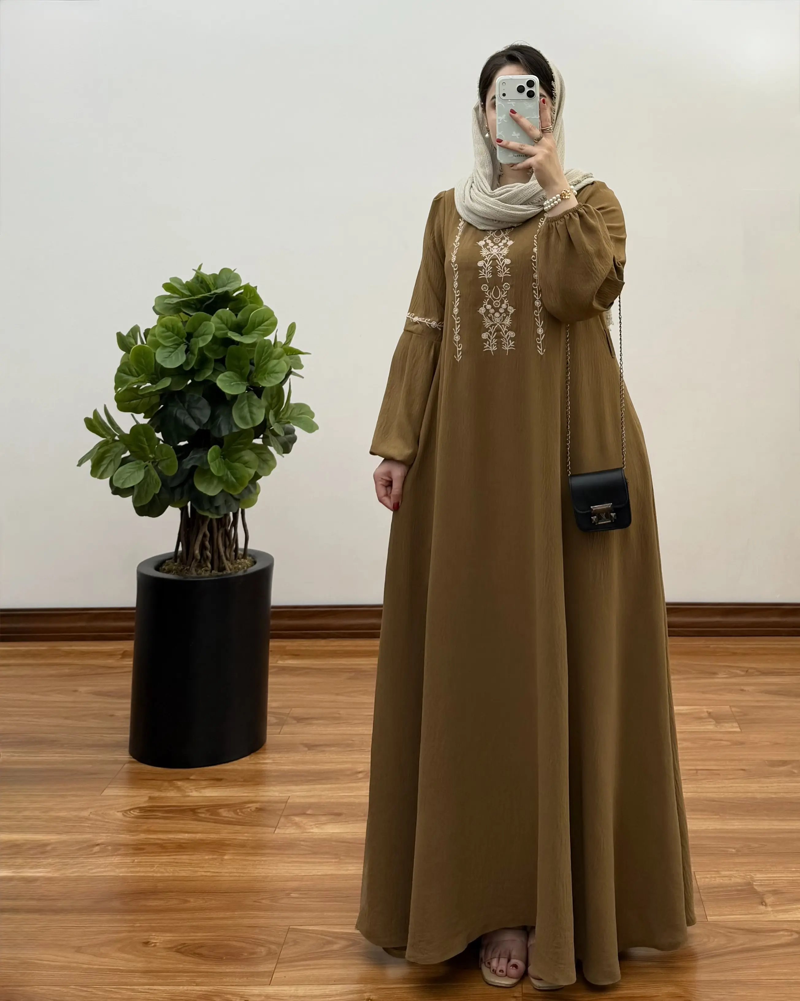 مانتو جلوبسته گلبرگ با دامن سوپرکلوش